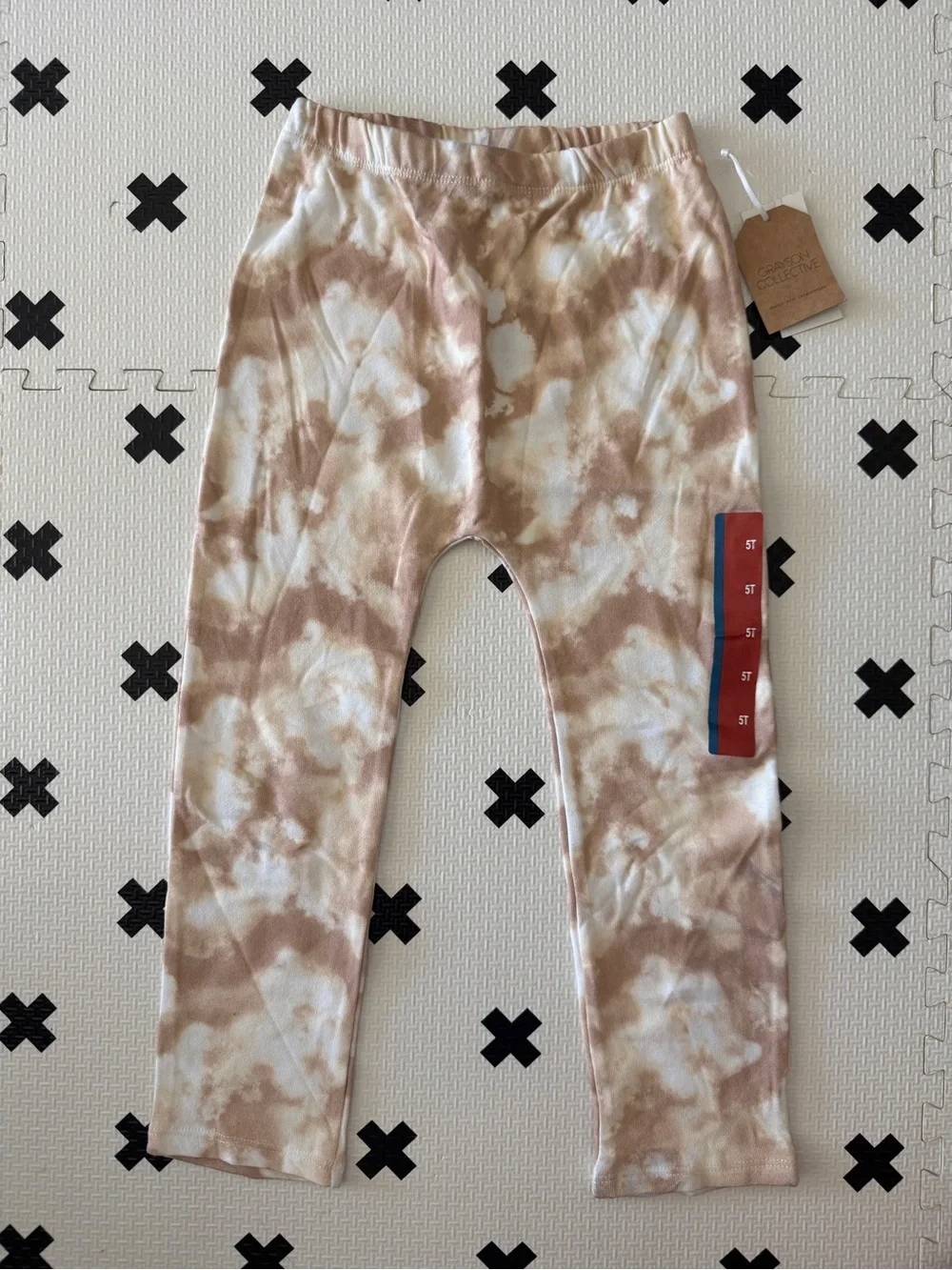Grayson Collective kids Tie-Dye Leggings Cream & Brown size 5T NWT